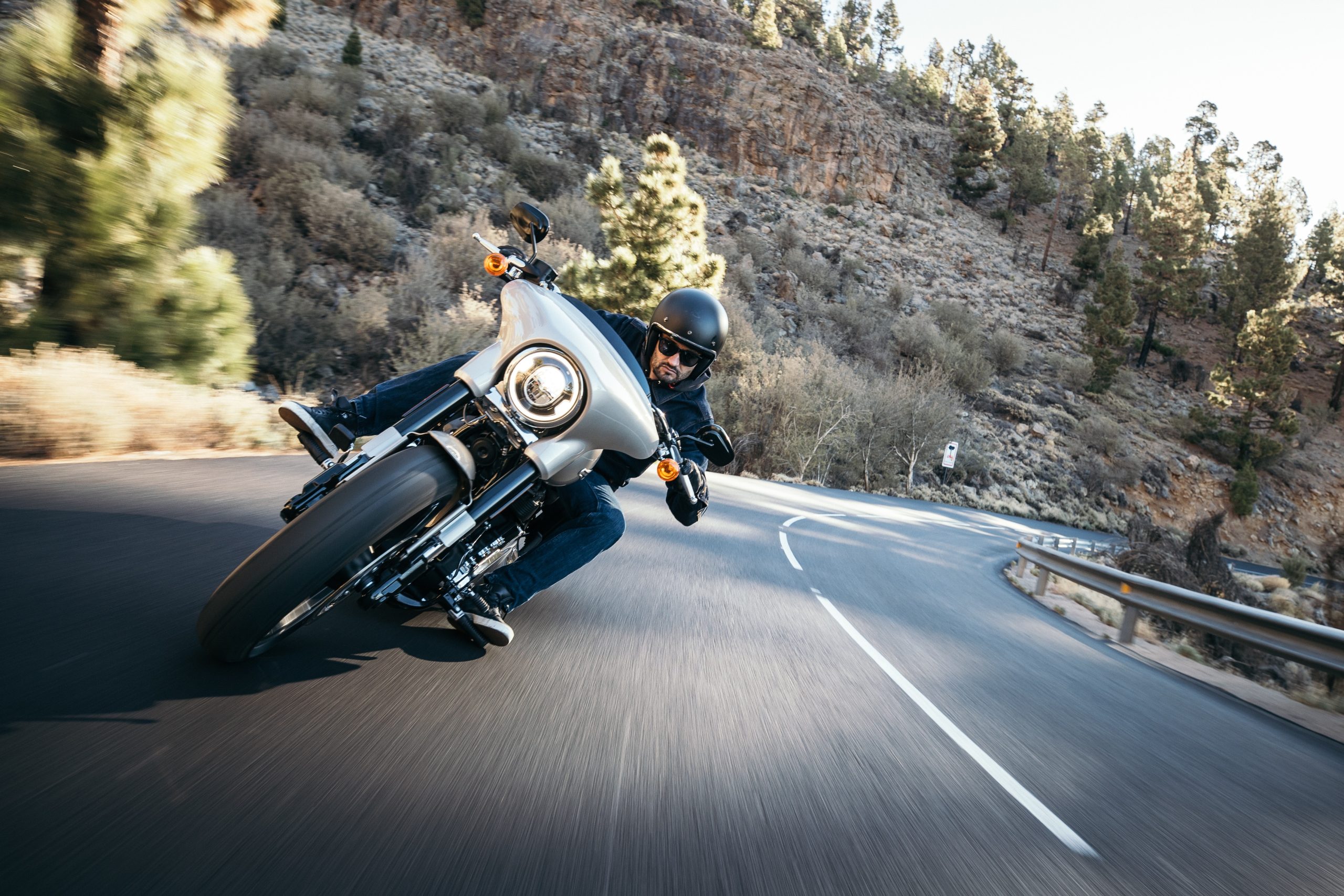 "Exploring the Best Scenic Routes: Motorcycle Road Trip Ideas"